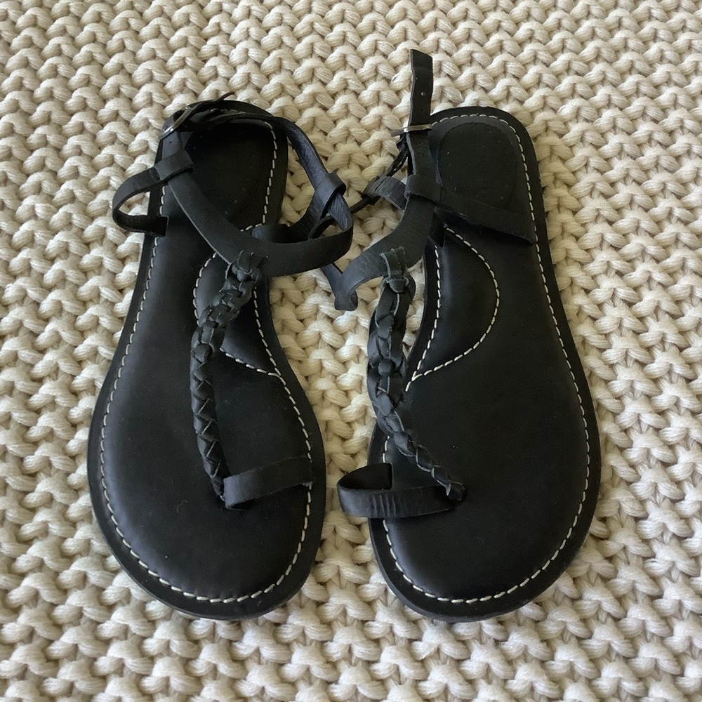 Fossil Black Braided Leather T-Strap Sandals